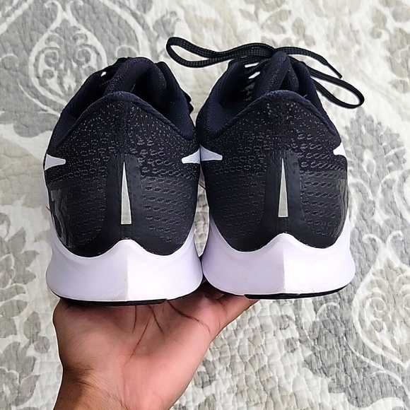 Nike Running Sneakers 🏃‍♂️ - Picture 3 of 6